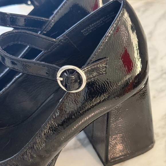 Steve Madden Black Mary Jane Heels - Picture 4 of 6